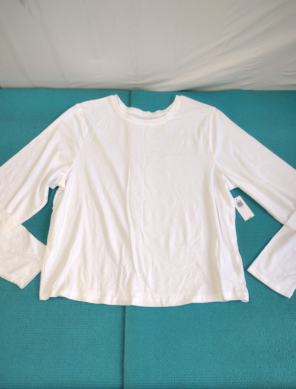 NWT Old Navy Women's White Long-Sleeve Tee - XL